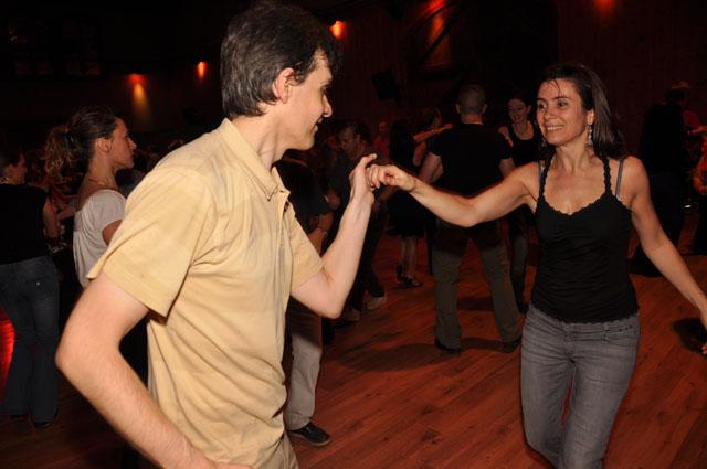 min 2011 12 04 station danse 181